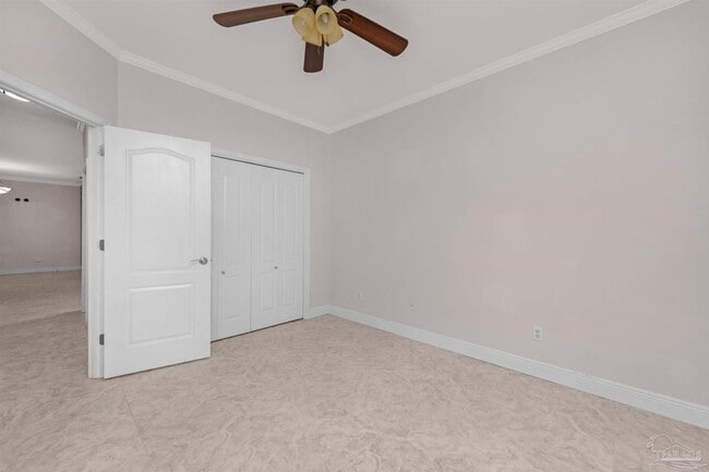 Building Photo - 8731 Thunderbird Dr