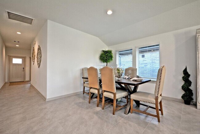 Building Photo - 7526 Teton Creek Trace