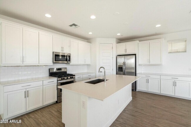 Building Photo - 31957 N 125th Ave