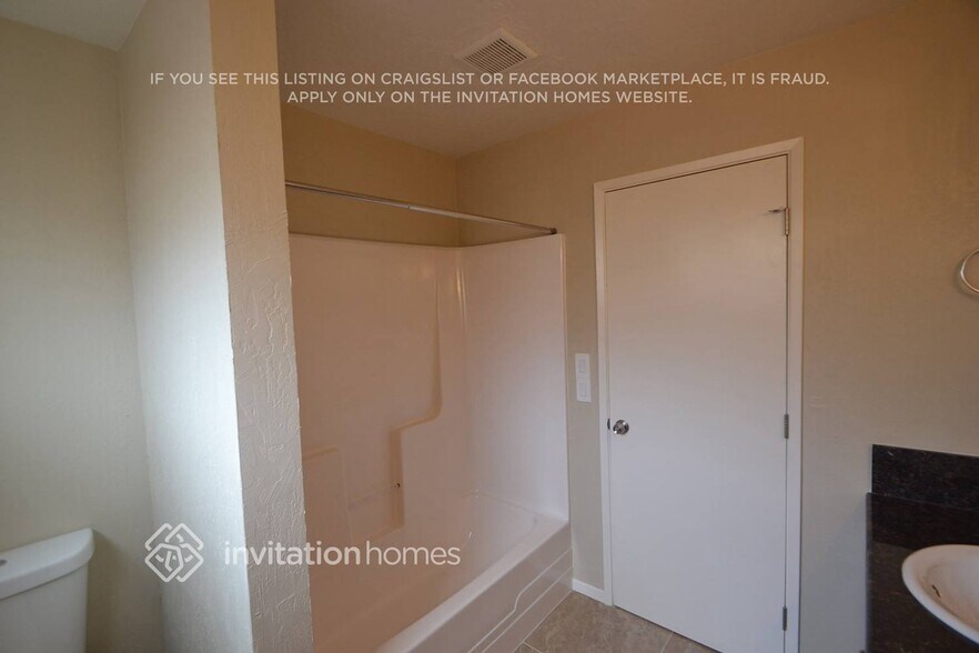 Building Photo - 132 Winchell Ct