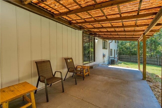 Building Photo - 2759 Shetland Ln NW