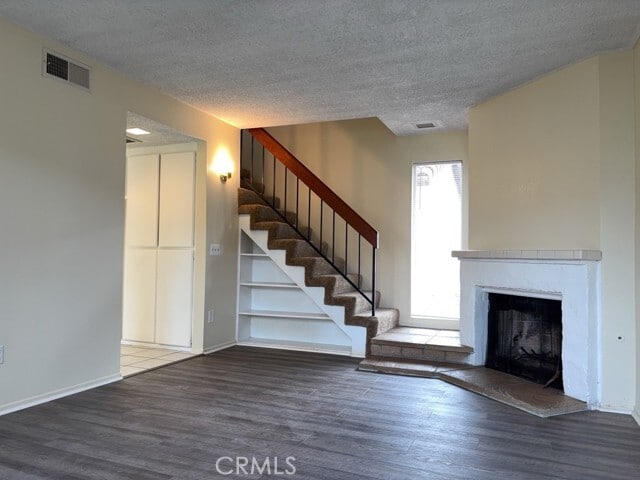 Building Photo - 1097 S Santo Antonio Dr