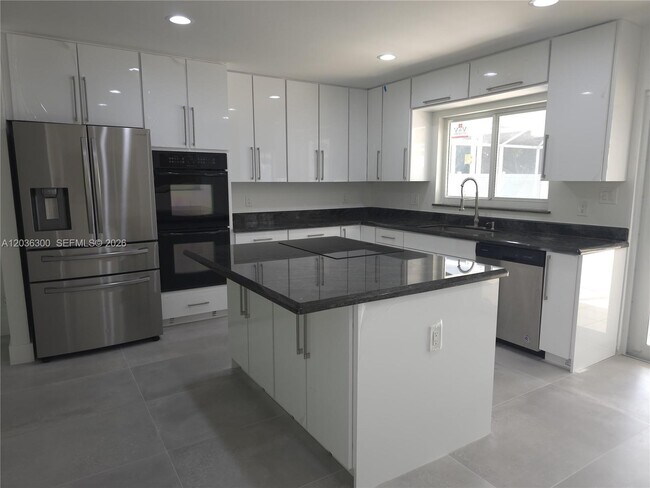 Building Photo - 1565 Thumb Point Dr