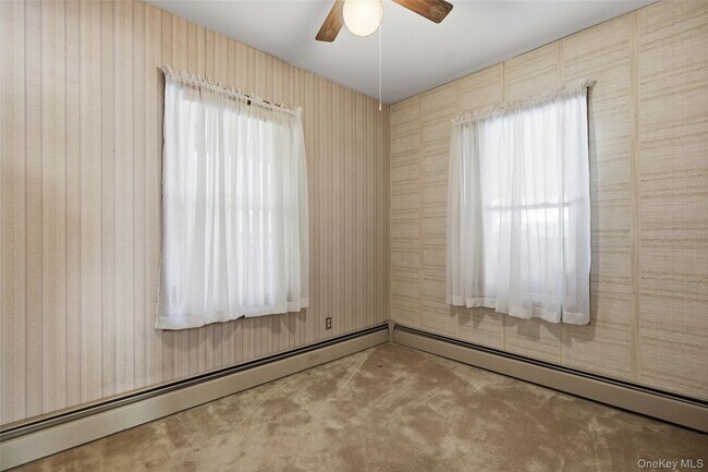 Building Photo - 95 King St