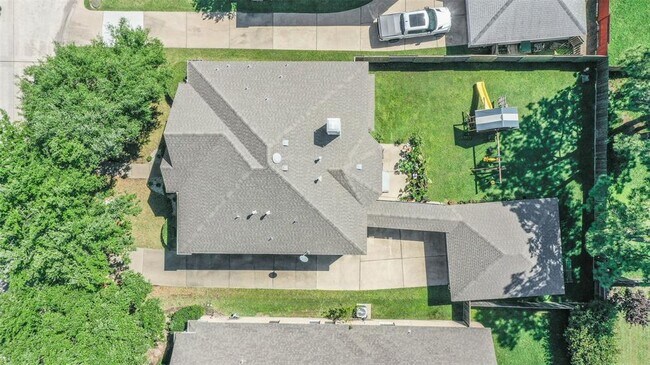 Building Photo - 7015 Timber Edge Ln