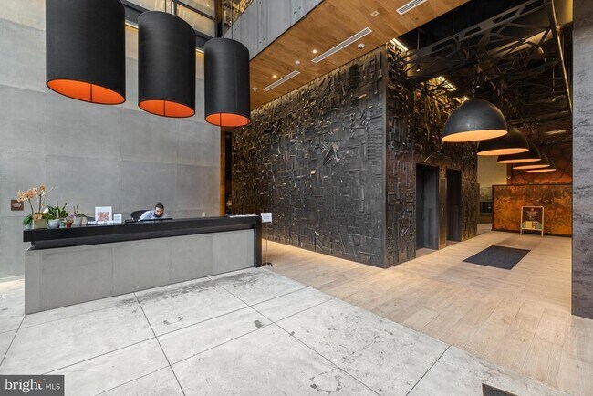 Building Photo - 1213 Walnut St