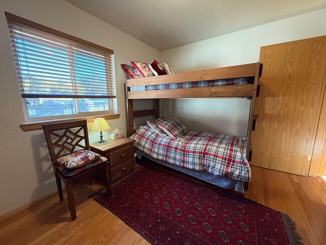 Building Photo - Furnished Dream in Stallion Springs