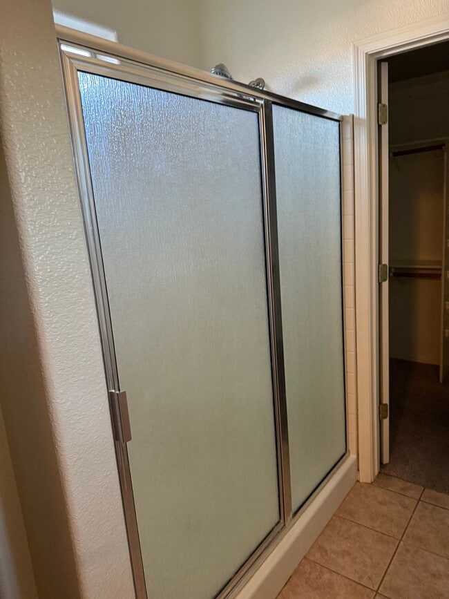 Building Photo - Updated 3 bedroom rental