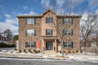 Building Photo - 1513 Maple St