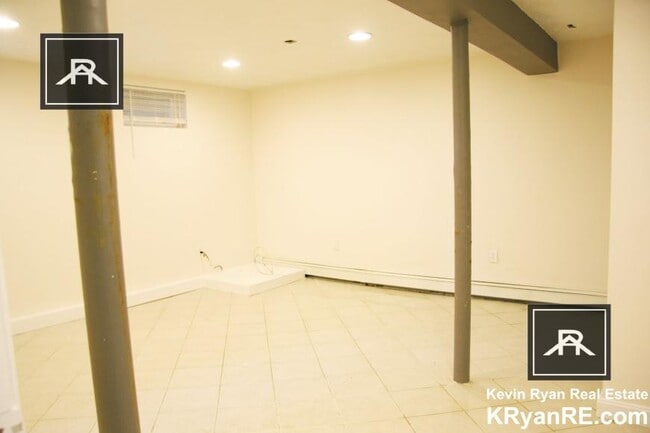 Building Photo - 4 bedroom in Woburn MA 01801