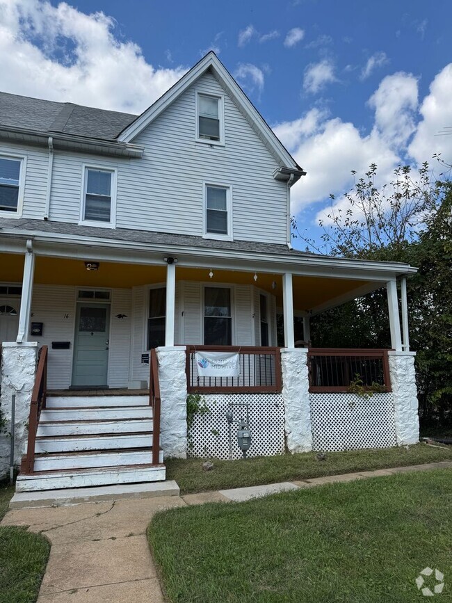 Building Photo - Spacious 5-Bedroom Home in Pikesville, MD ...