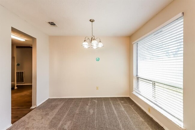 Building Photo - 16706 Quail Meadow Dr