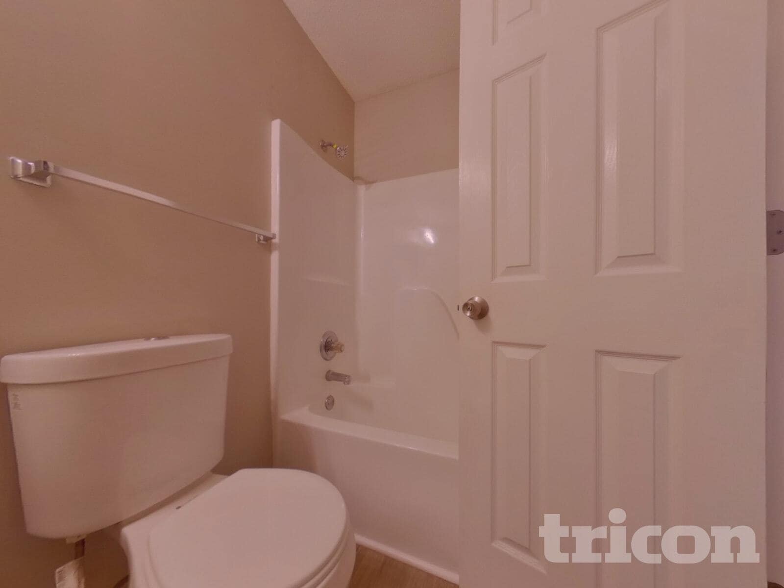 Building Photo - 210 Legend Dr