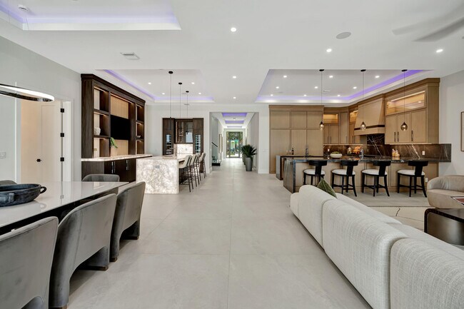 Building Photo - 416 S Lake Dr