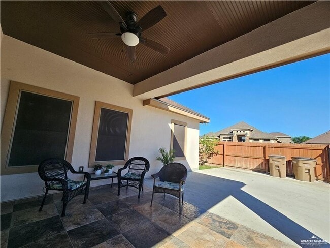 Building Photo - 21 Radiant Ln