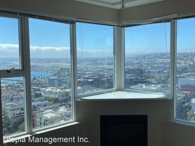 Building Photo - 2 br, 2 bath House - 300 W. Beech Street #...