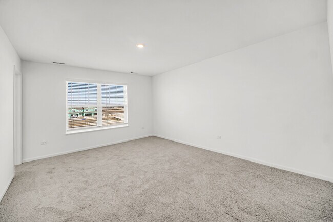 Building Photo - 25718 W Yorkshire Dr