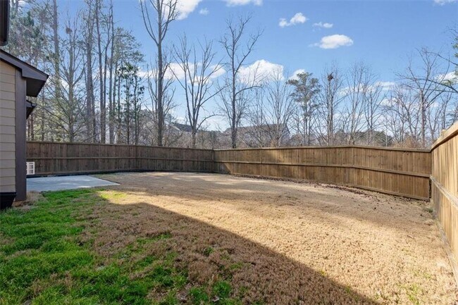 Building Photo - 204 Cardinal ln