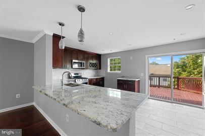 Building Photo - 10907 Daniel Sim Ct