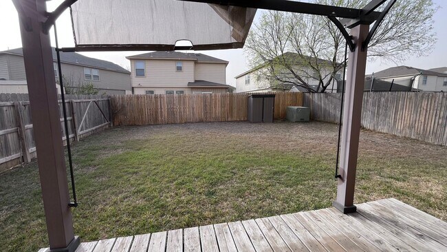 Building Photo - * Make this spacious home in Helotes off B...