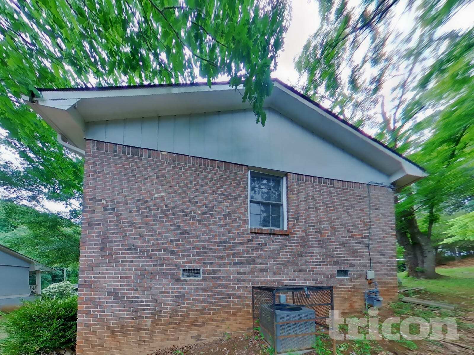 Building Photo - 887 Sheppard Way