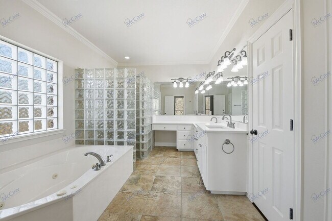 Building Photo - 226 King Ranch Ct