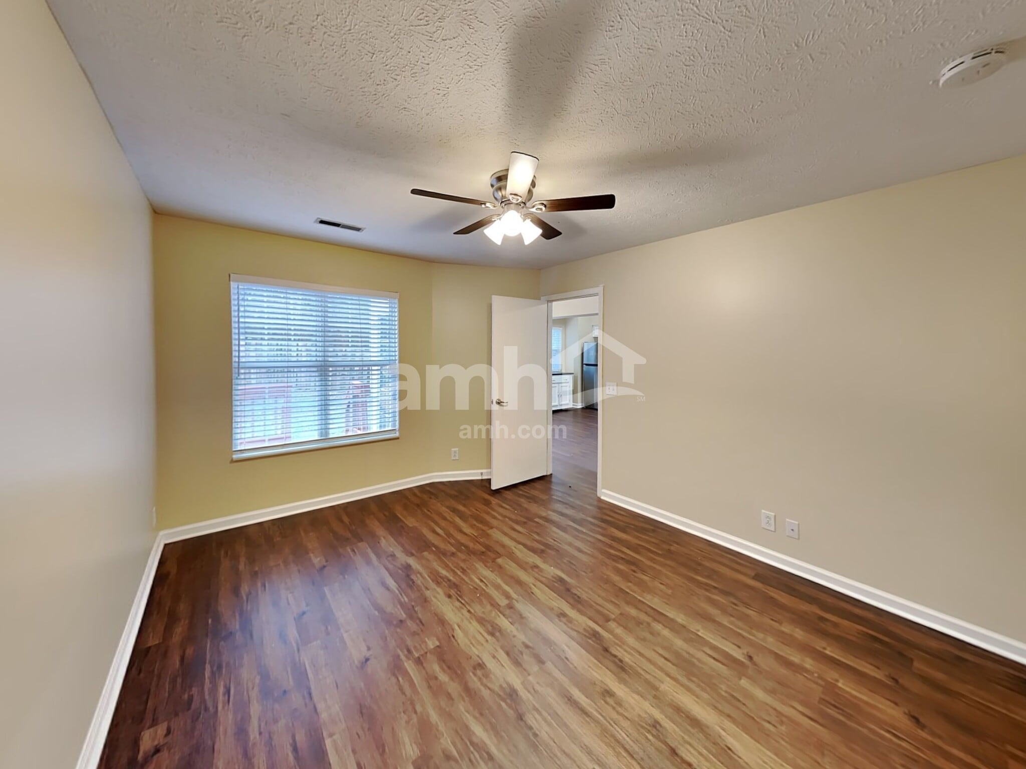 Building Photo - 5606 Royal Ct