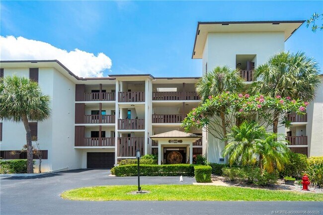 Building Photo - 166 SE St Lucie Blvd