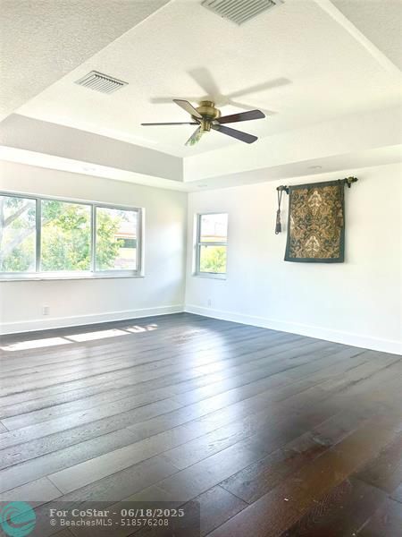 Building Photo - 4755 Chardonnay Dr