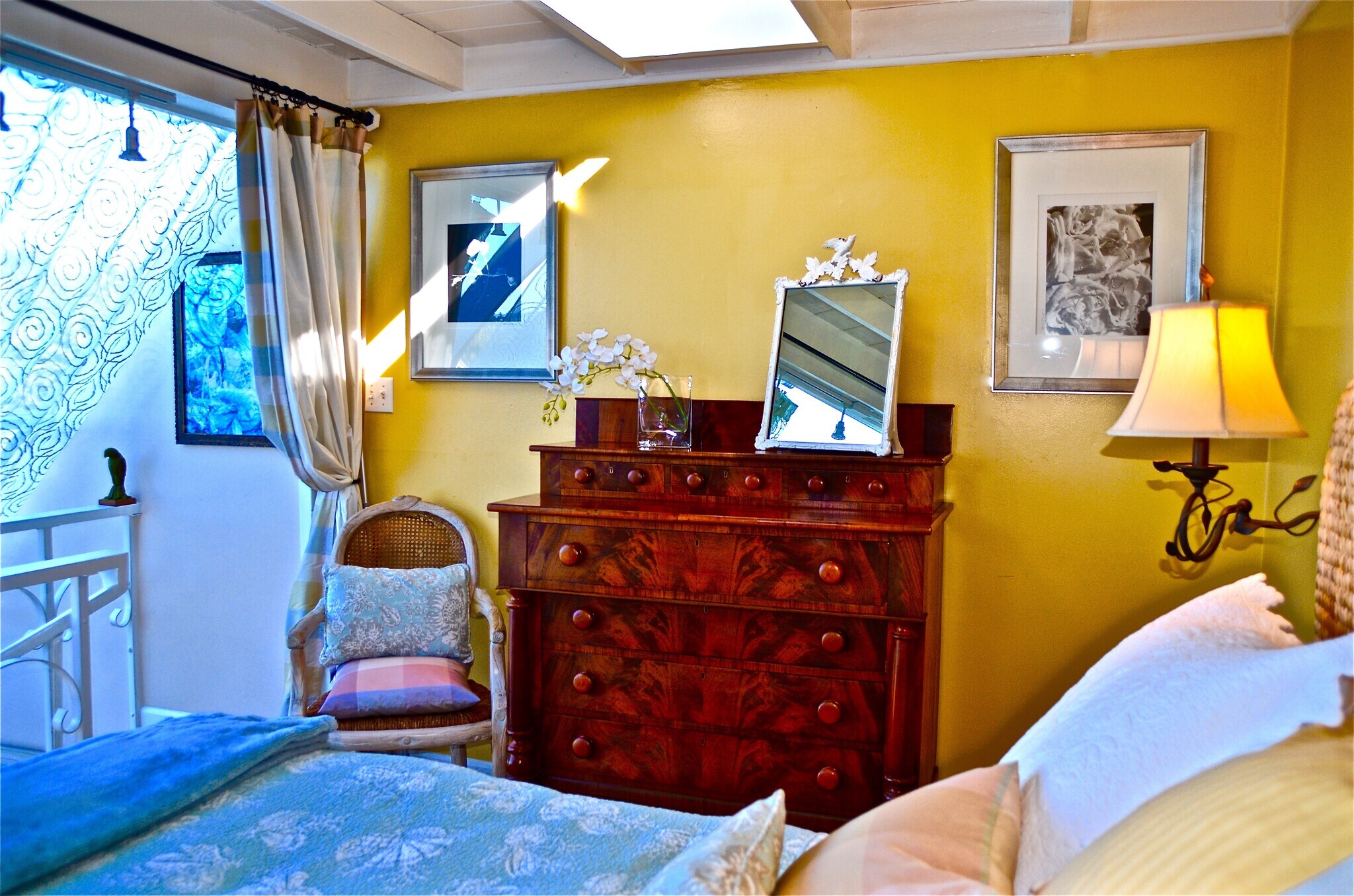 Building Photo - 137 4th St