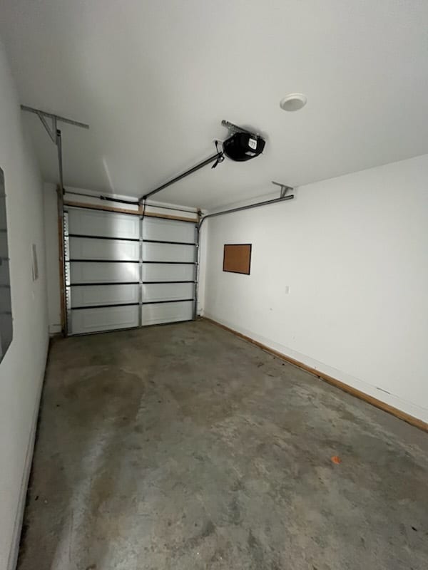 Building Photo - 5534 Stream Ln