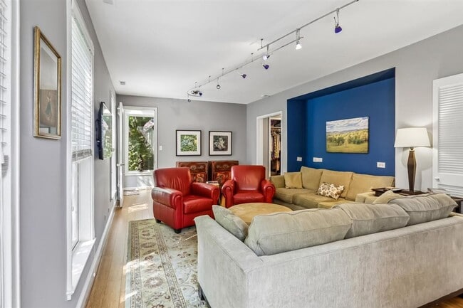 Building Photo - Amazing 5BR/3BA Home in Bethesda,MD - Ready early July!