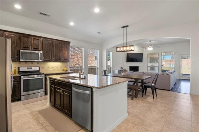 Building Photo - 5424 Grove Cove Dr