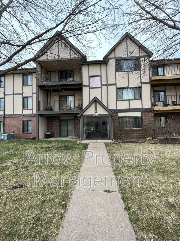 Building Photo - 2340 N 44th St