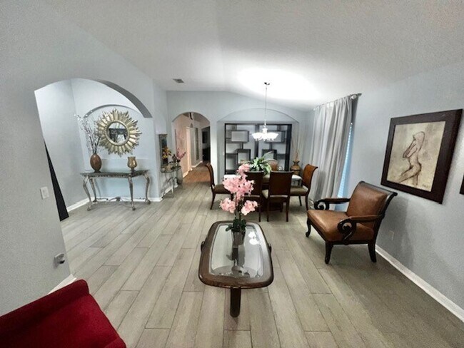 Building Photo - Amazing 4x2 in Lake Nona!! Gated Nona Crest! All tile flooring!! 2 car garage!