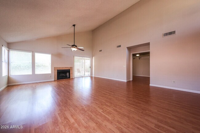 Building Photo - 3305 E Wildwood Dr