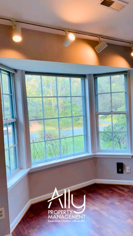 Building Photo - 2935 Lamkin Way