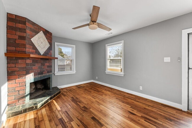 Building Photo - 108 E Magruder St