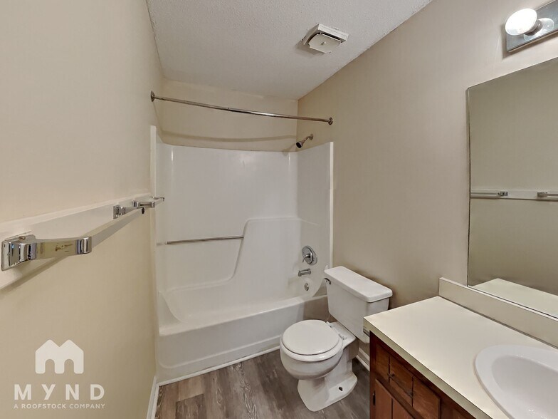 Building Photo - 1501 Gorman St