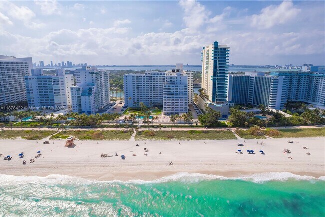 Building Photo - 5005 Collins Ave