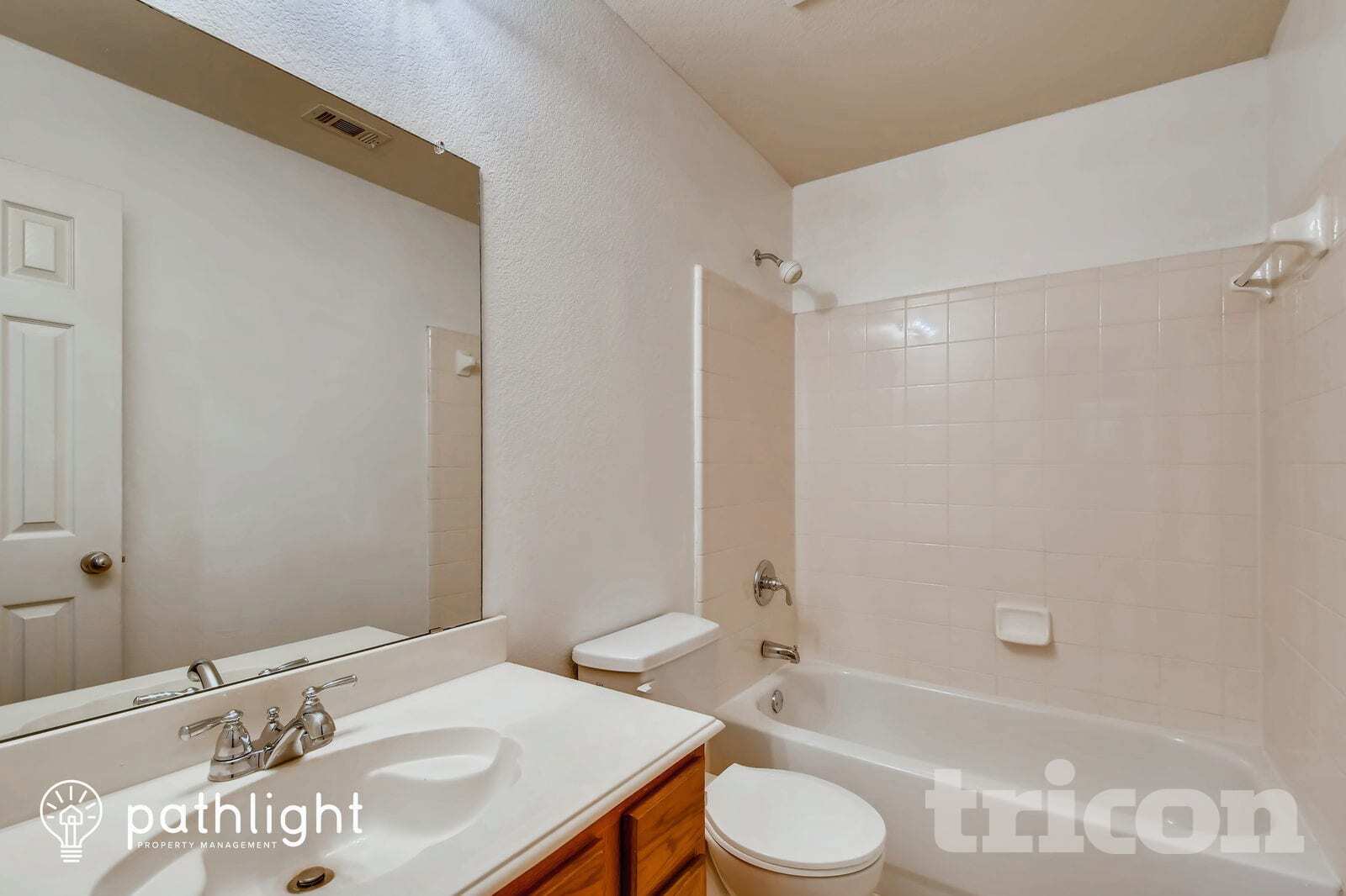 Building Photo - 2921 Gabriel Dr