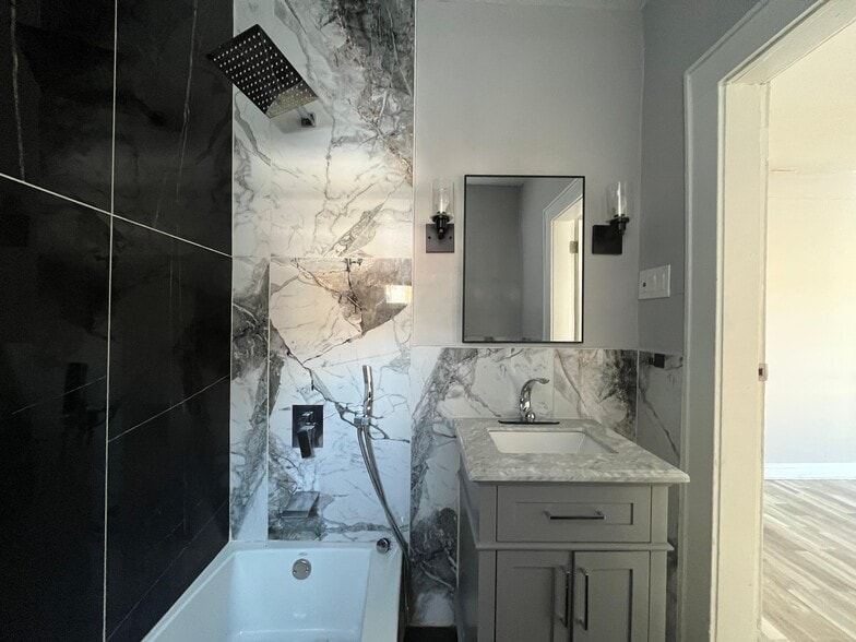 Building Photo - 86 Irving St