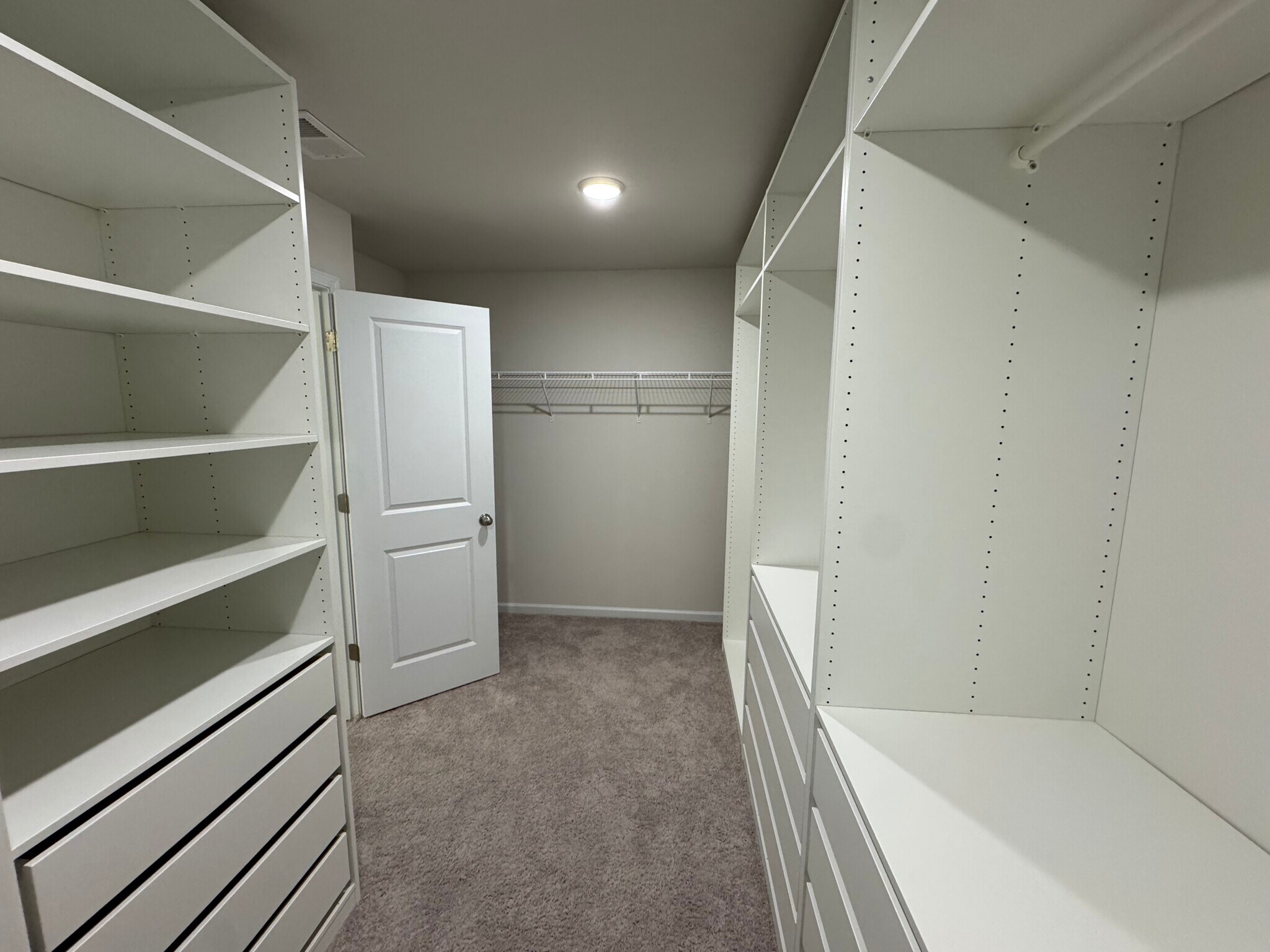 Building Photo - 1129 Georgian Point Dr