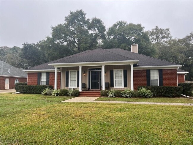 Primary Photo - 10380 Hunters Ridge Dr