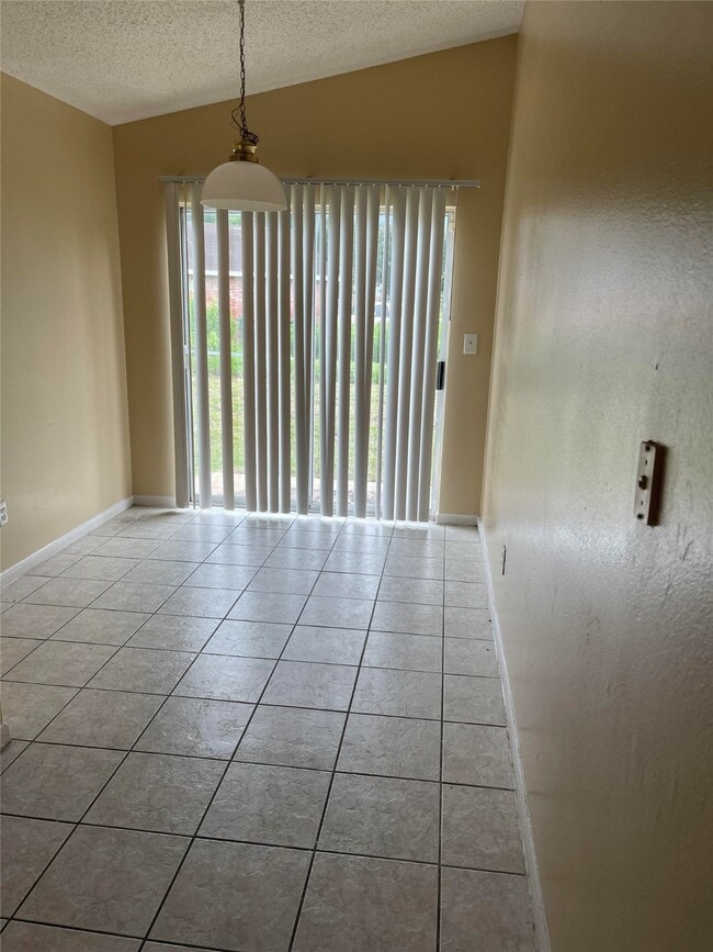 Building Photo - 4647 Croker Ridge Rd