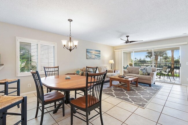 Building Photo - 275 Palm Ave