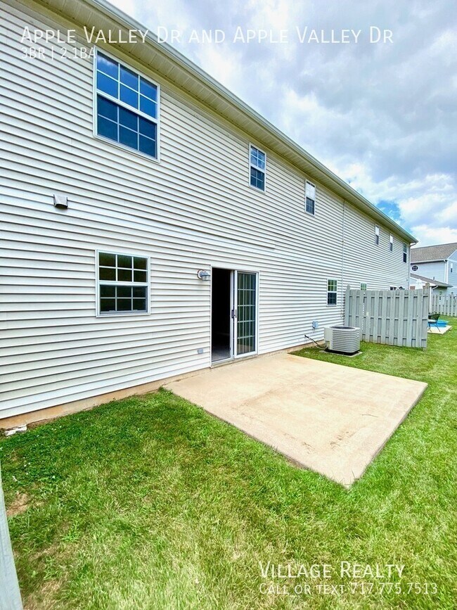 Building Photo - 818 Apple Valley Dr