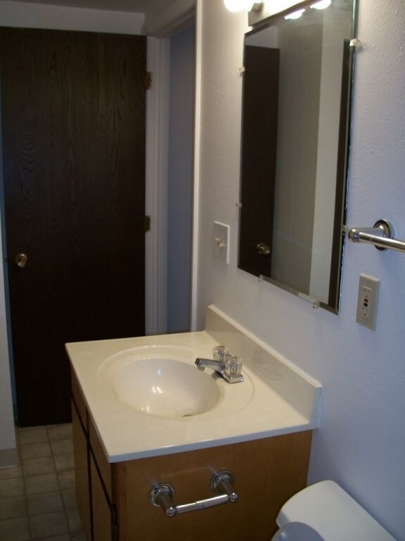 Bathroom - Charlevoix Apartments