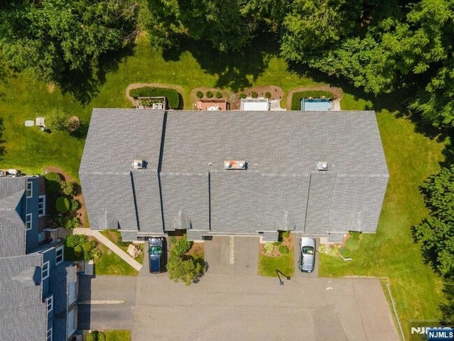 Building Photo - 6-04 Cross Meadows