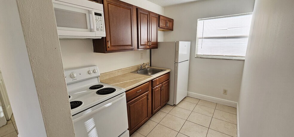 Building Photo - 2780 NW 14th St